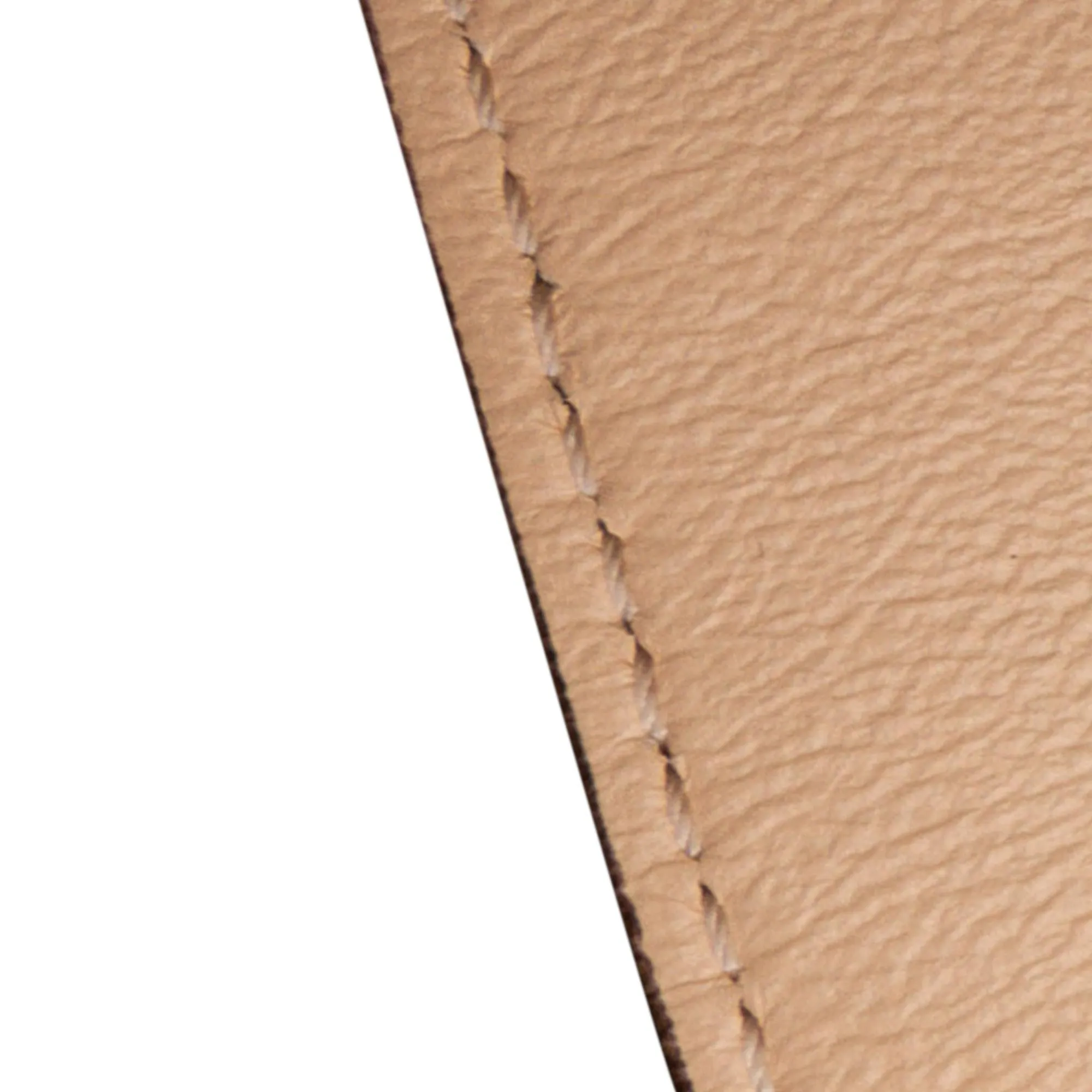 Fendi Peek-a-Phone Pouch Crossbody (SHG-d6KMnd)
